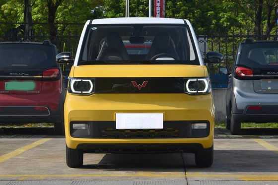Мест дверей 4 автомобиля 3 Wuling Ev автомобилей 120-170KM размер мини EV компактный
