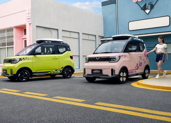 Мест дверей 4 автомобиля 3 Wuling Ev автомобилей 120-170KM размер мини EV компактный