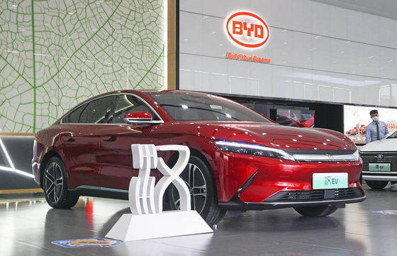 5 дверей 5 усаживают автомобили среднее большое Byd Хан Ev BYD EV 610-715KM