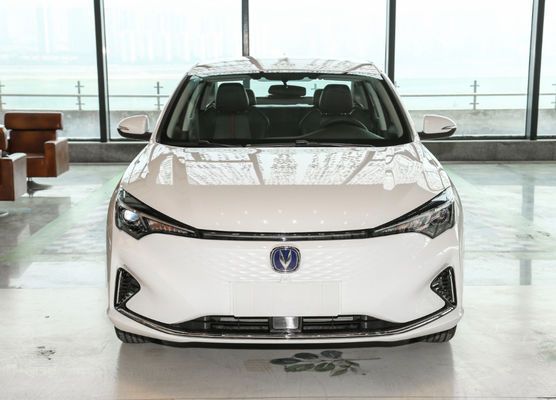 Автомобиль седана мест дверей 5 Changan Eado EV460 365-405KM Changan EV 5 компактный