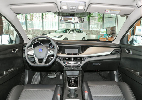 Автомобиль седана мест дверей 5 Changan Eado EV460 365-405KM Changan EV 5 компактный