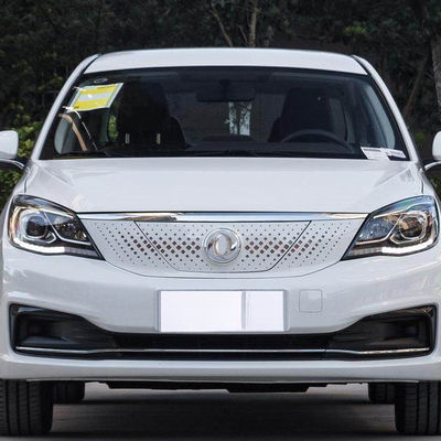 Двери небольшой машины 4 400KM Dongfeng Fengshen E70 чистые электрические 5 мест