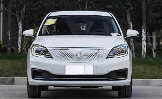 Двери небольшой машины 4 400KM Dongfeng Fengshen E70 чистые электрические 5 мест