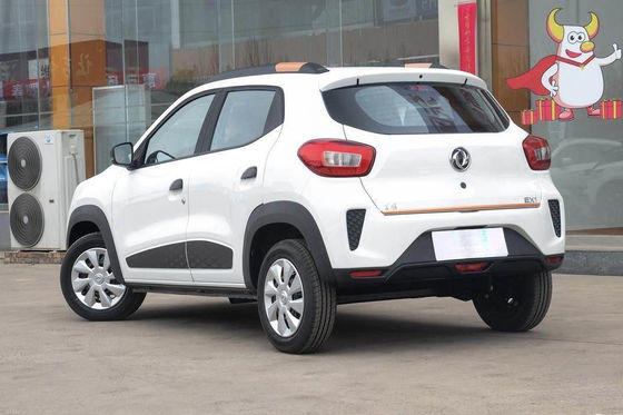 5 дверей 4 усаживают электротранспорт 330KM Dongfeng Fengshen Ex1 мотора Dongfeng
