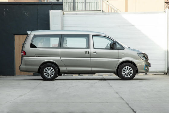 Длинный автомобиль тренировочной площадки 400KM Dongfeng M5ev Mpv Ev с 4 дверями 5-9 мест