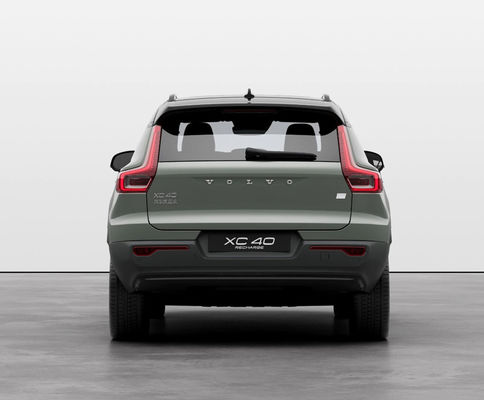 Автомобиль 500KM компакта SUV 2023 Volvo XC40 новый до дверей 530KM чистые электрические 5 5-6 усаживают быструю обязанность 0.67H