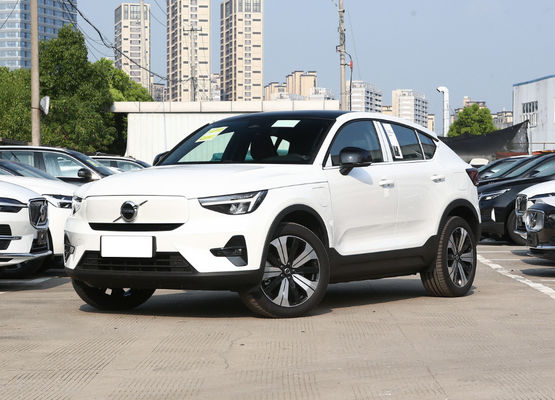 Компакт Suv 420KM Volvo C40 электрический 5 дверей 5 усаживает быструю обязанность 0.67H