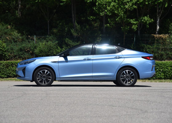 Двери 2020 электрического автомобиля 5 автомобиля 450-530KM седана JAC IC5 Jianghuai электрические чистые 5 мест