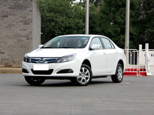 Двери высокой эффективности 305KM 400KM BYD E5 EV чистые электрические 4 5 мест