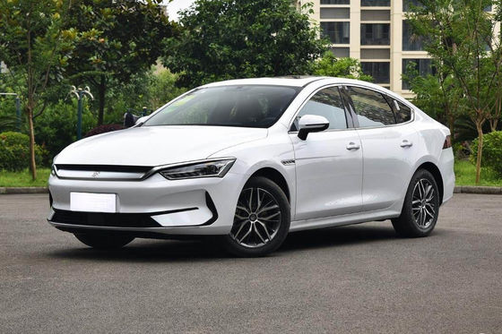 400-600KM компактное Byd Qin плюс высокая эффективность мест дверей 5 Ev 4