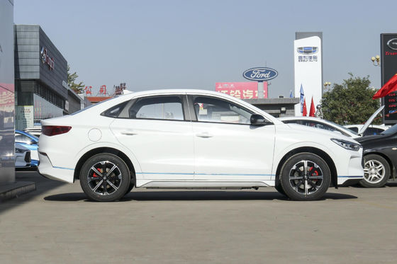 Стандарт 401KM электрического автомобиля седана E3 Byd официальный 4 двери 5 мест