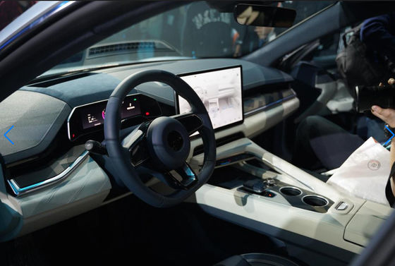 Высокая эффективность автомобилей 546-1032KM Ev серебра 2023 Zeekr 001 чистая долгосрочная